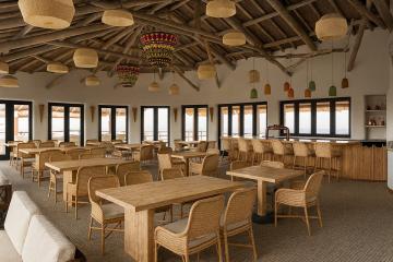 Ona Lounge Interior, Second Floor